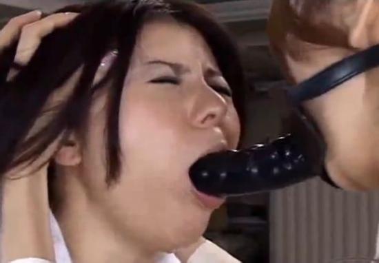ディルドを無理やり口に入れられ陵辱されるOL